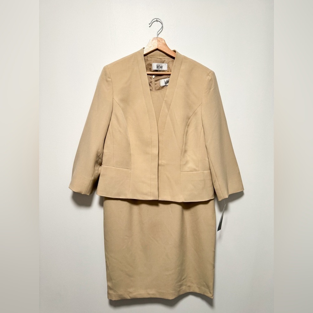 NWT Le Suit Sheath Dress | Open Front Jacket | 2 Piece Set | Size 14 plus | Tan - Picture 3 of 16